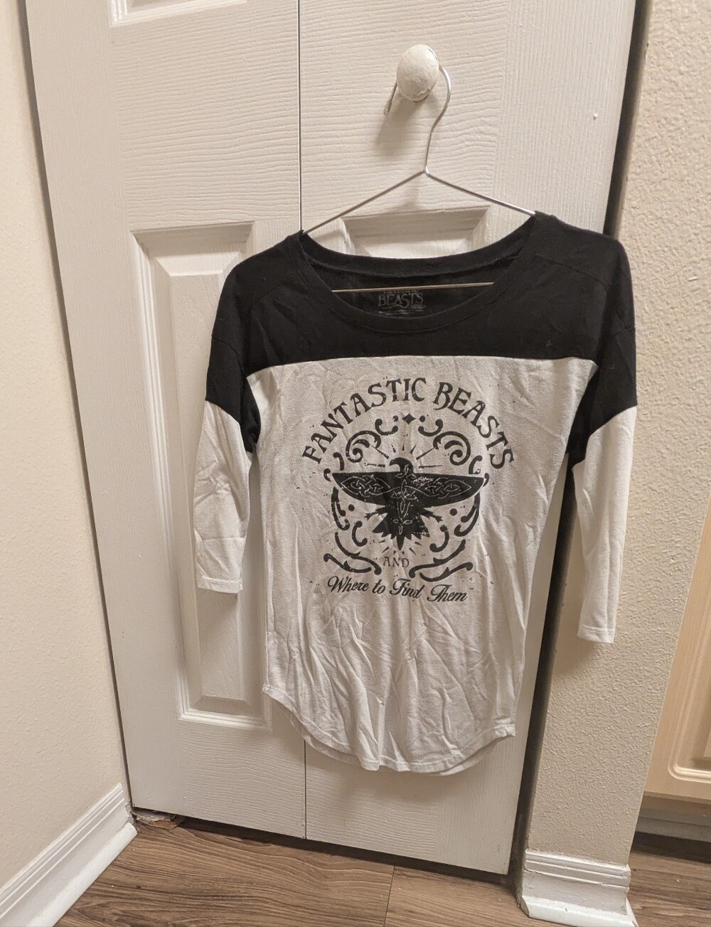 Fantastic Beasts Black & White 3/4 Sleeve Women's Tee Shirt
